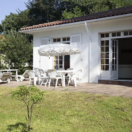 Maison Dans Ecrin De Verdure *